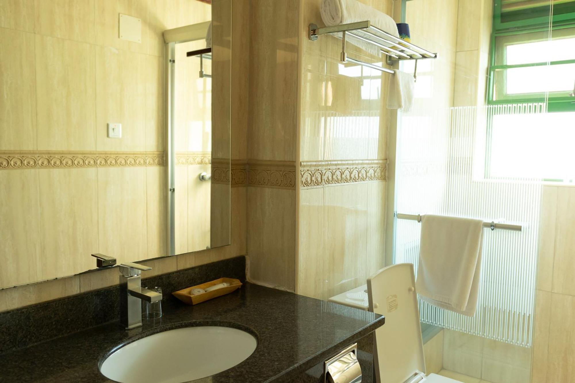Highlands Suites Hotel And Apartments Kigali Extérieur photo